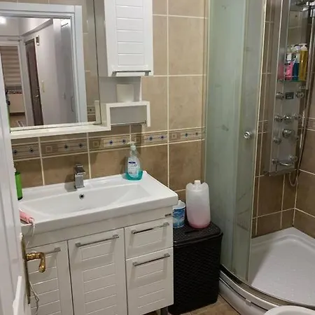 2 Bedroom 5 Bed Peaceful Calm Full Kitchen,all Items Available Luxury And Relax * איסטמבול